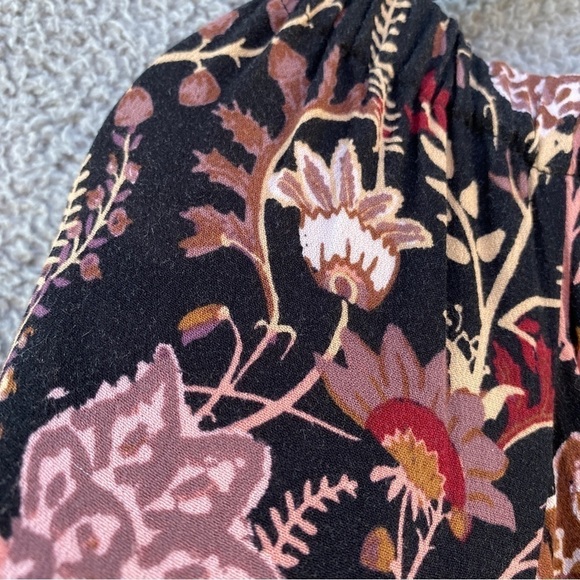 Free People Pretty & Free Black Floral Off the Shoulder Cutout Back Romper Sz XS - Picture 3 of 15